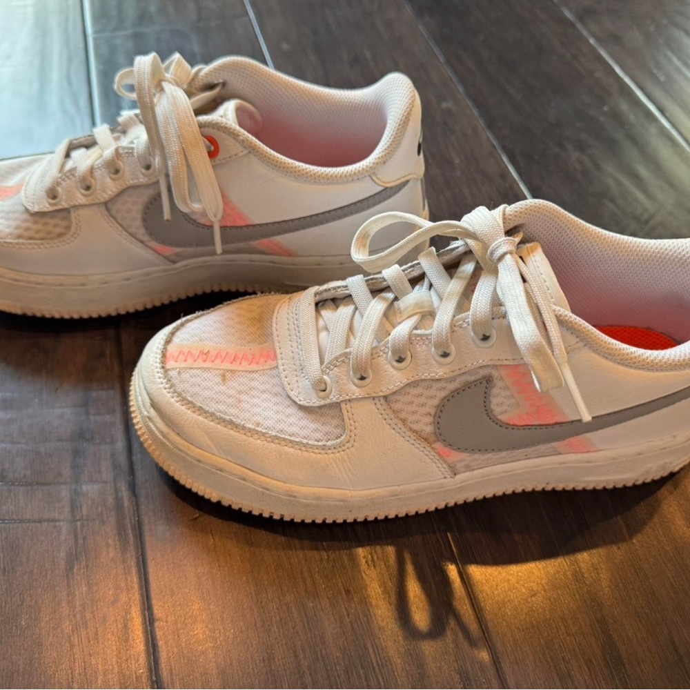 Nike Kids White and Pink Sneakers